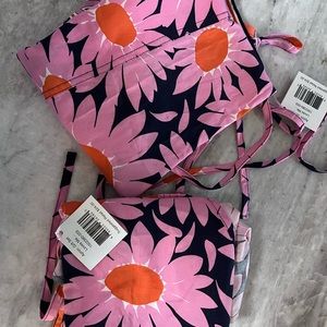 2 matching NWT Vera Bradley Aprons in Loves me pattern